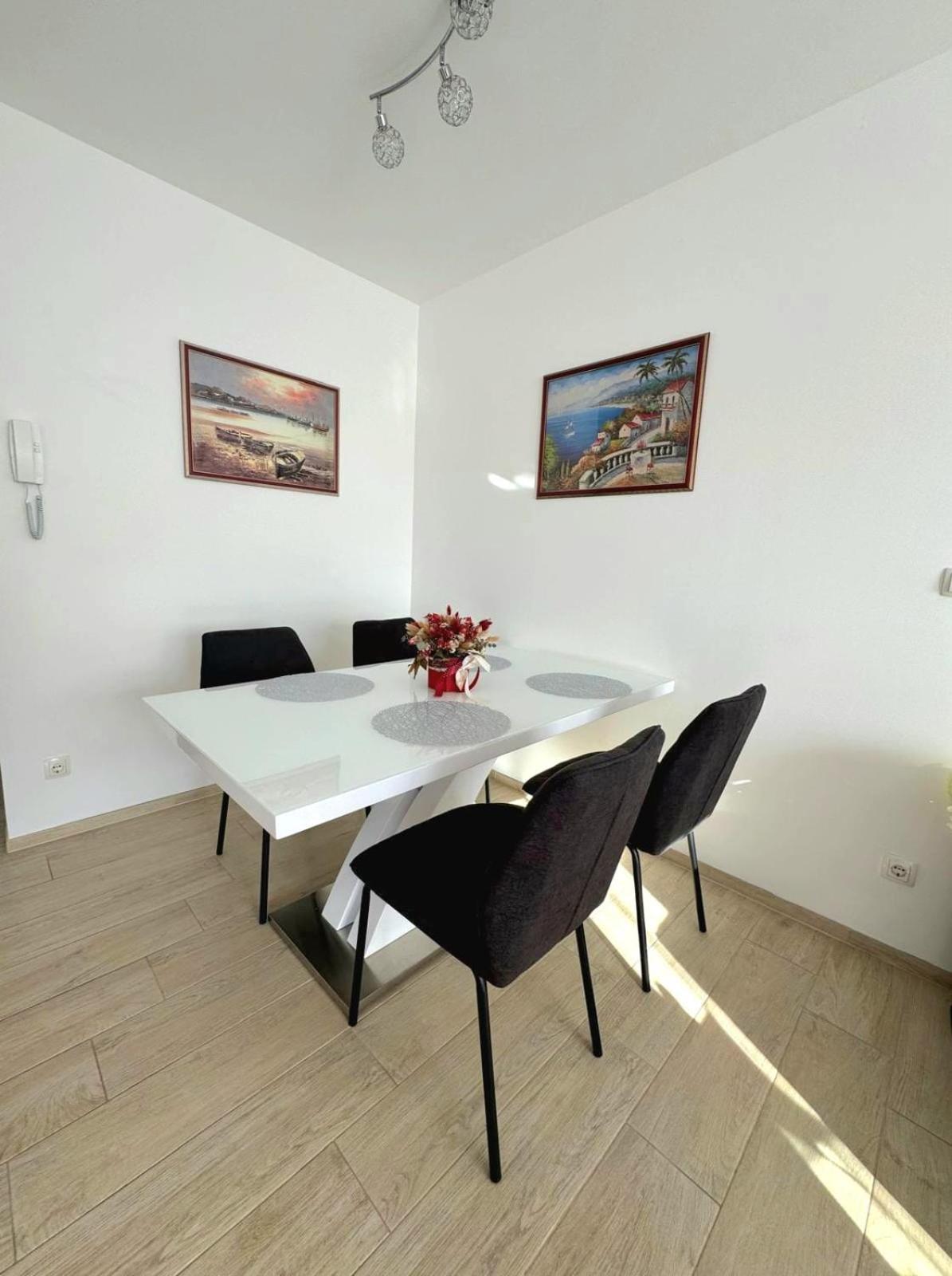 Apartment Misic Trogir Luaran gambar