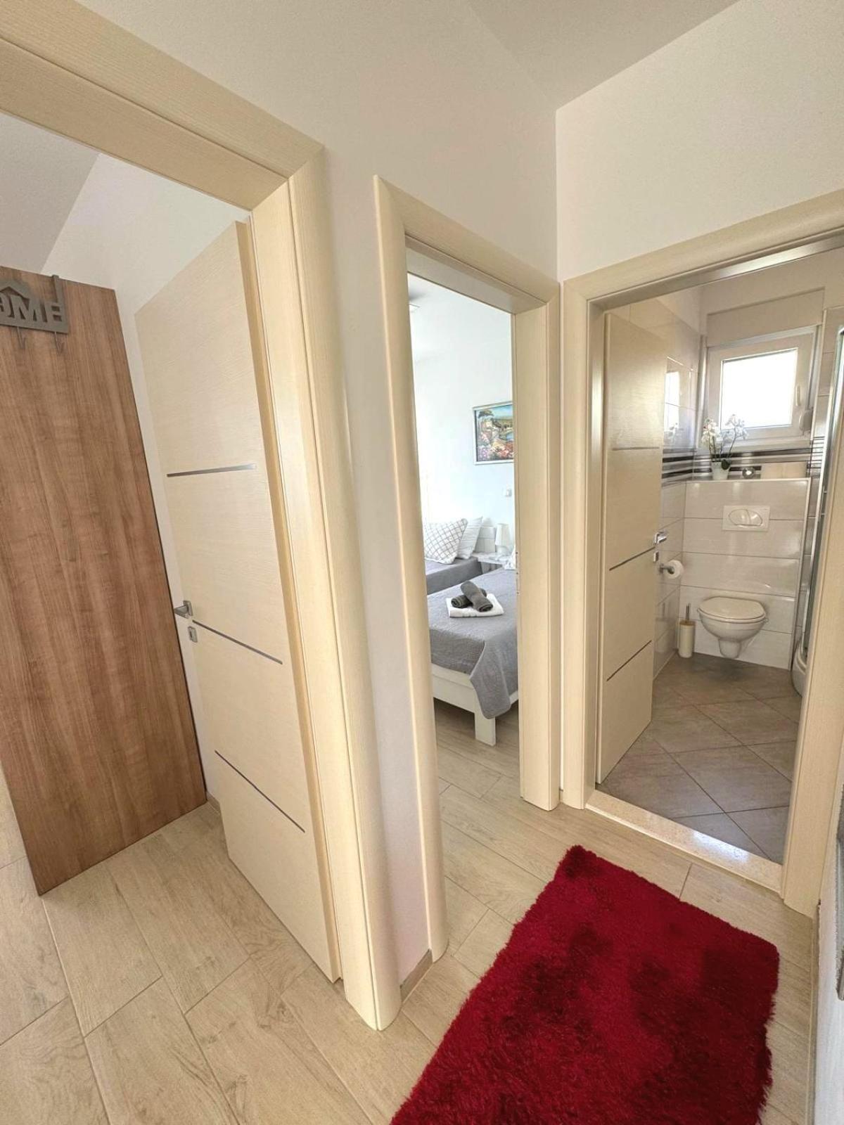 Apartment Misic Trogir Luaran gambar