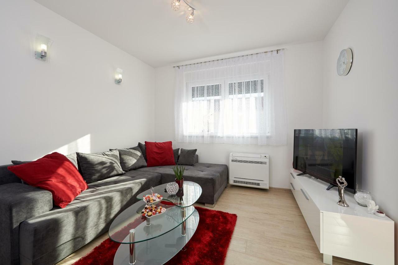Apartment Misic Trogir Luaran gambar